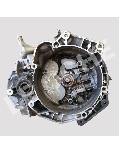 Visione anteriore cambio usato Opel Corsa - 6 marce