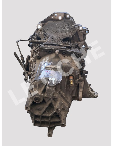 Visione posteriore cambio manuale 5 marce usato per Volkswagen Passat