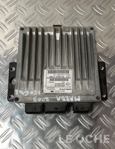 Lato della centralina motore usata per Mazda Premacy
