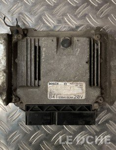 Lato della centralina motore usata per Lancia Thesis