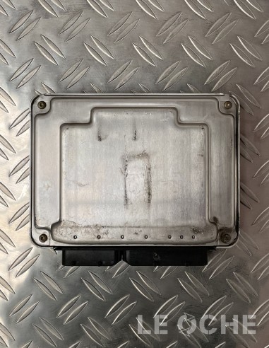 Lato dell'ECU usata per Volkswagen Golf