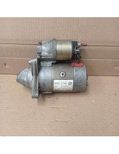 Vista laterale del motorino avviamento usato per Fiat Punto