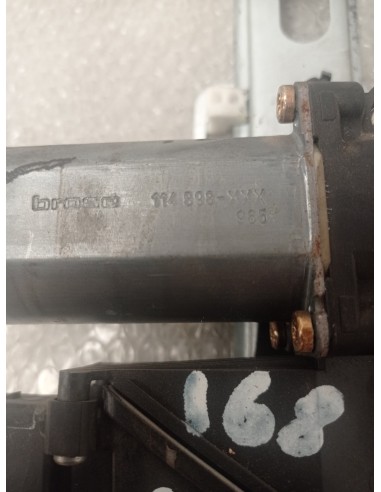 Alzavetro elettrico anteriore...