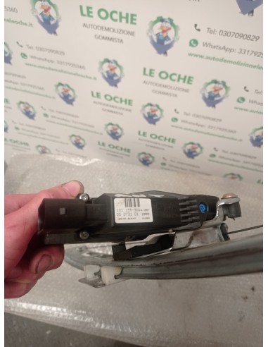 Alzavetro elettrico anteriore...